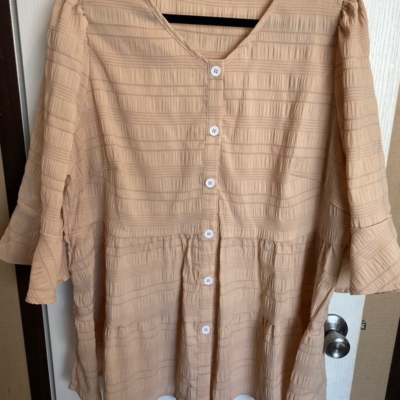 Shein shirts. Worn 1 or 2 times. Size 3X on all of them. They fit more like a 2X - Picture 4 of 4